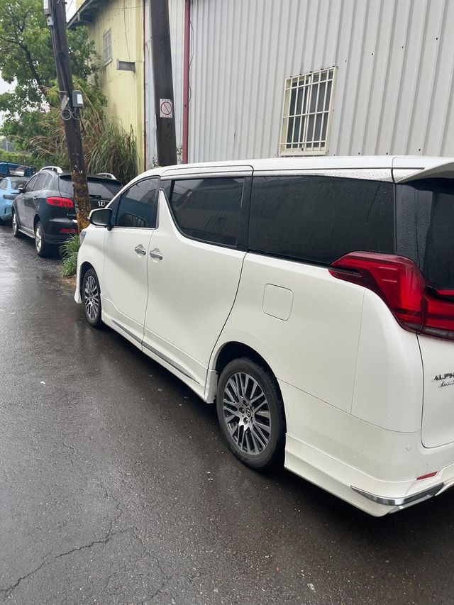 TOYOTA豐田 ALPHARD  第1張相片