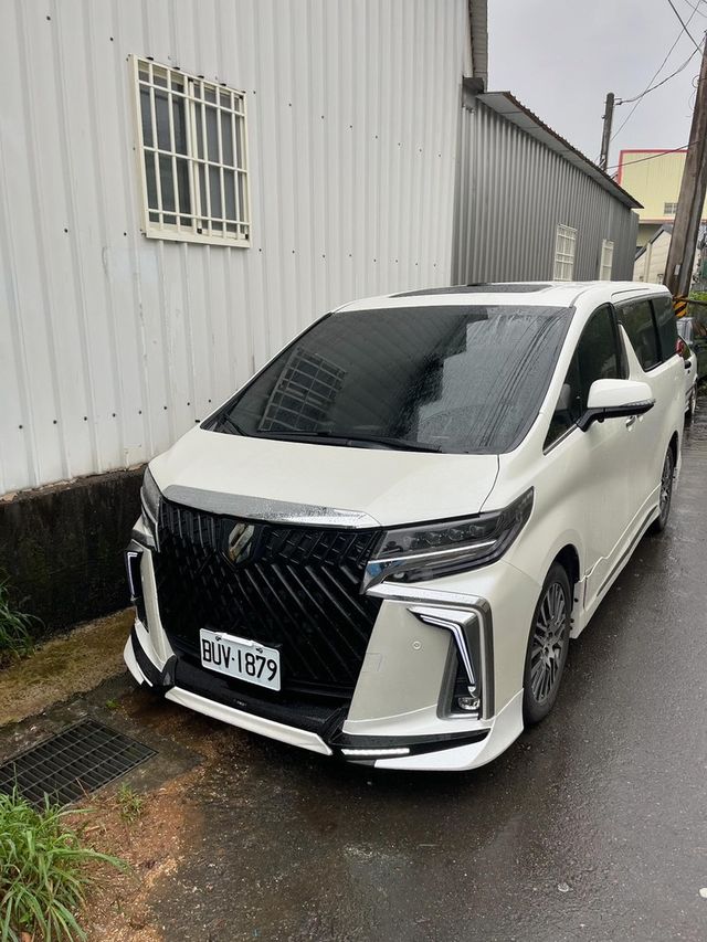 TOYOTA豐田 ALPHARD  第3張相片