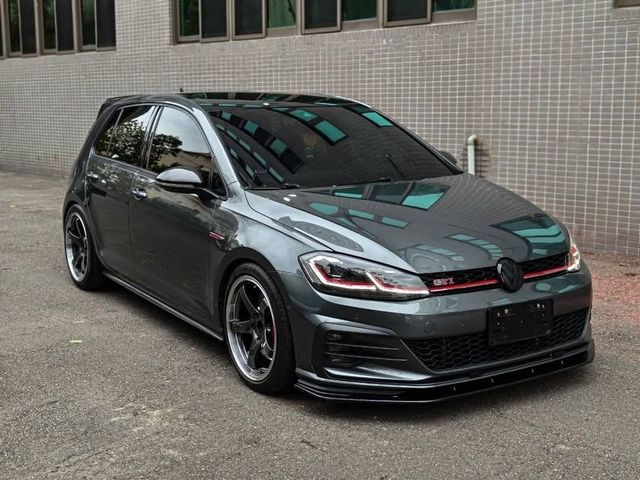 VOLKSWAGEN福斯 GOLF GTI  第1張相片