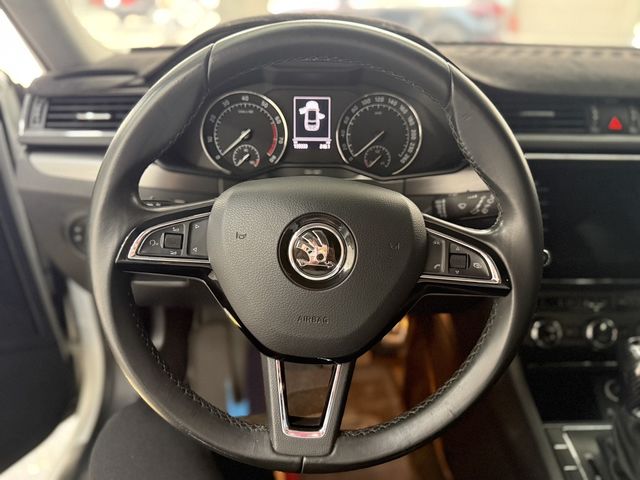 SKODA司科達 SUPERB COMBI  第3張相片