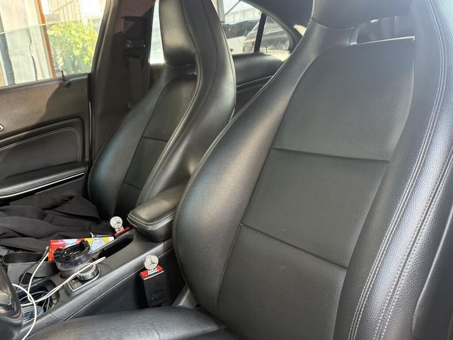 M-BENZ賓士 CLA250  第4張相片