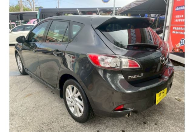 Mazda MAZDA3  第2張相片