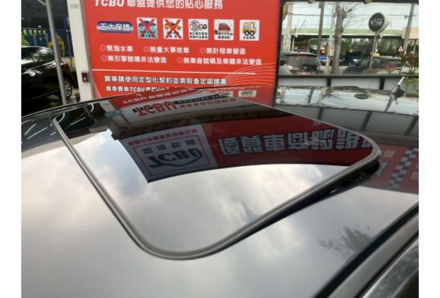 Mazda MAZDA3  第8張相片