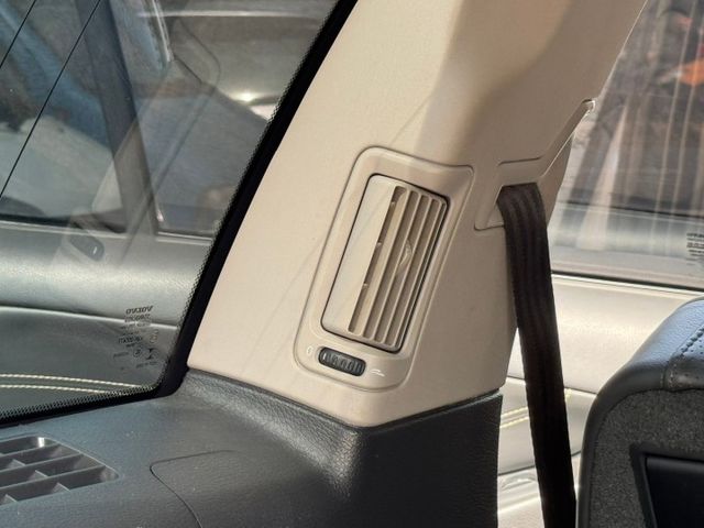 絕版D5 總裁版 七人座 原廠保養紀錄 原鈑件 無菸車  第14張相片