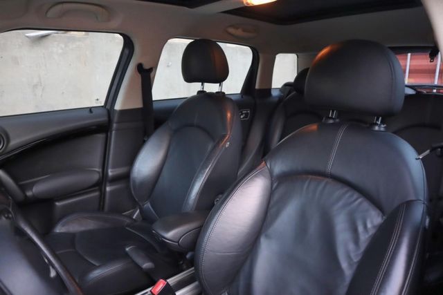 最高規格R60S 全景/HK/全新安卓/國旗尾燈/里程不多  第5張相片