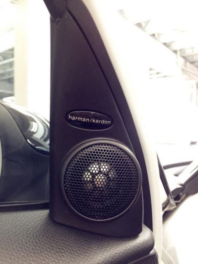 最高規格R60S 全景/HK/全新安卓/國旗尾燈/里程不多  第6張相片