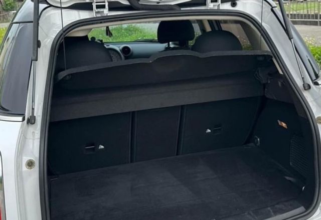 最高規格R60S 全景/HK/全新安卓/國旗尾燈/里程不多  第9張相片