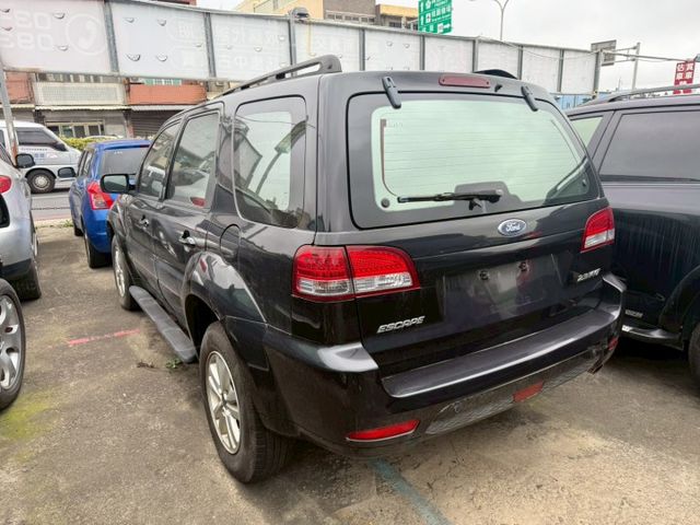 2傳頂級休旅/內外漂亮車況好可私分  第2張相片