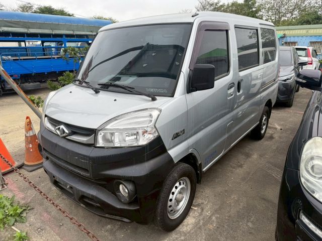 原廠保固一年/有盲點/循跡防滑  第1張相片