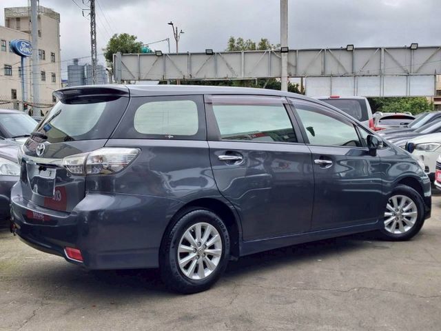 絕版七人座/原鈑件/無菸一手車/可全貸  第2張相片