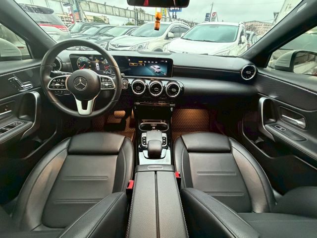 僅跑七萬 原鈑件 無菸一手女用車  第3張相片