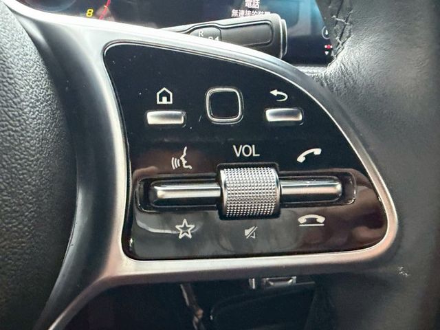 僅跑七萬 原鈑件 無菸一手女用車  第12張相片