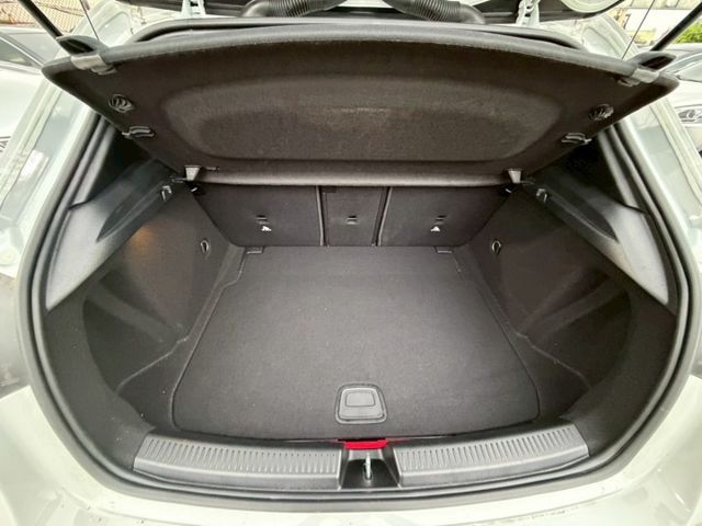 僅跑七萬 原鈑件 無菸一手女用車  第13張相片