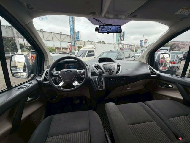 自排9座 里程少/原版見/無菸自用車  第6張相片