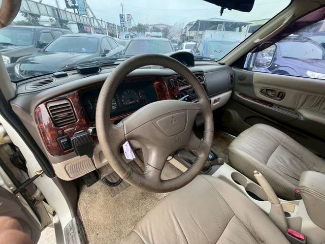 稀有3.0四傳4X4自排 超勇超猛超好開  第6張相片