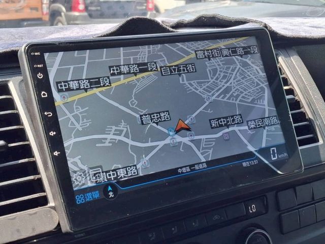 高階204p自排長軸2/2/2/3四排椅 認證車  第4張相片