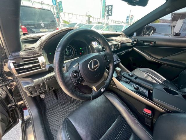 認證F-SPORT/大電池剛換有工單/貫穿式尾燈  第6張相片