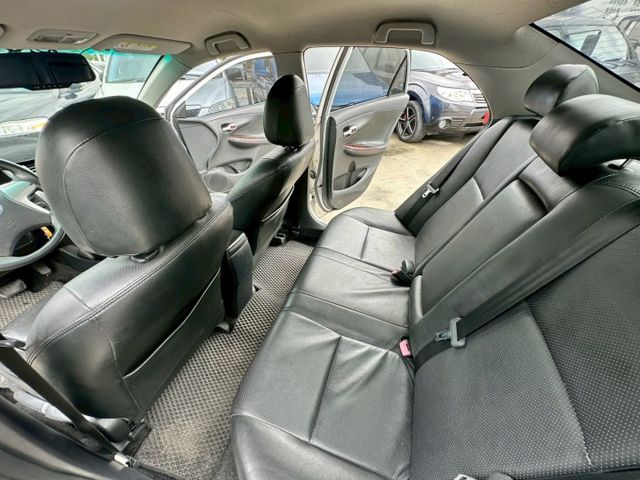 僅跑13萬 無菸一手車 無改裝車況好  第9張相片
