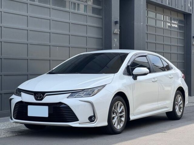 Toyota 豐田 ALTIS  第1張相片