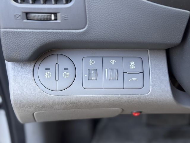 HYUNDAI現代 STAREX  第12張相片