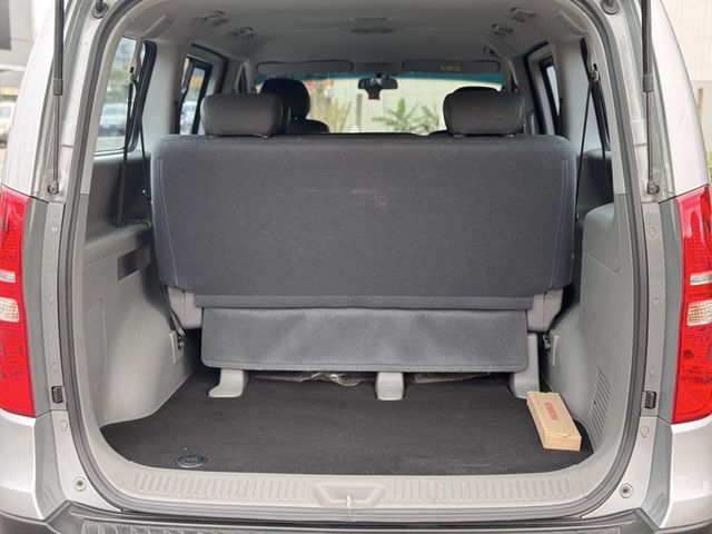 HYUNDAI現代 STAREX  第35張相片