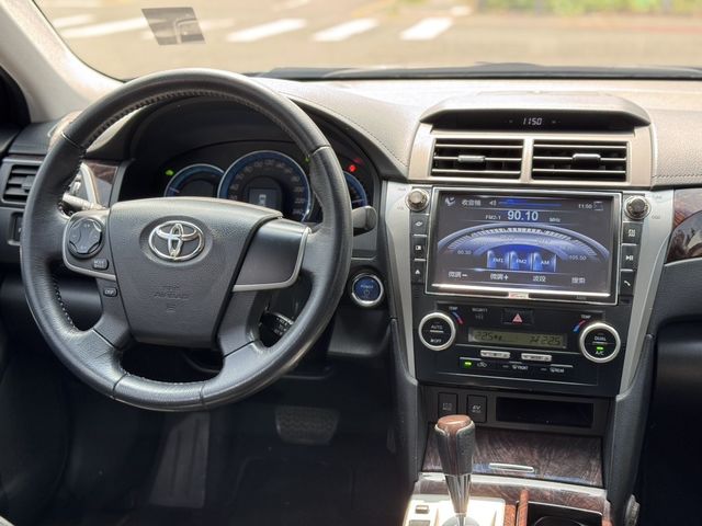 TOYOTA豐田 CAMRY HYBRID  第9張相片