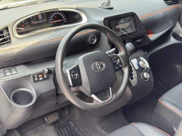 TOYOTA豐田 SIENTA  第4張相片