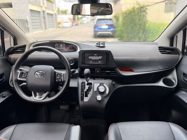 TOYOTA豐田 SIENTA  第5張相片