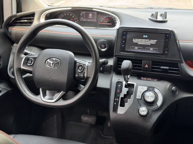 TOYOTA豐田 SIENTA  第6張相片
