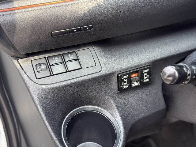 TOYOTA豐田 SIENTA  第9張相片