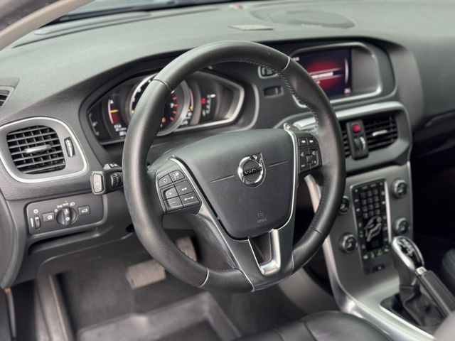 VOLVO富豪 V40  第4張相片