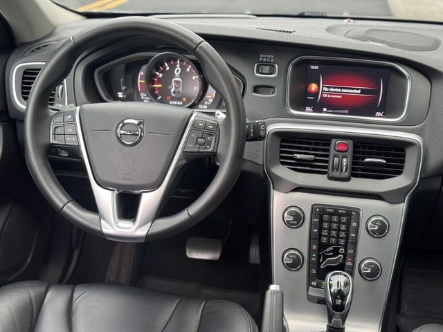VOLVO富豪 V40  第5張相片