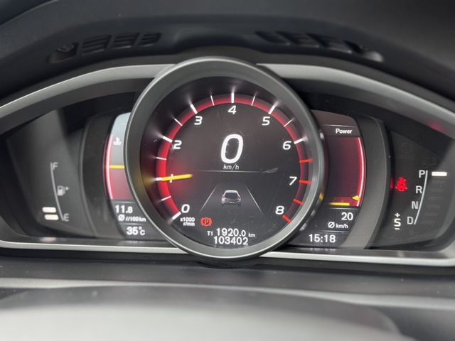 VOLVO富豪 V40  第7張相片