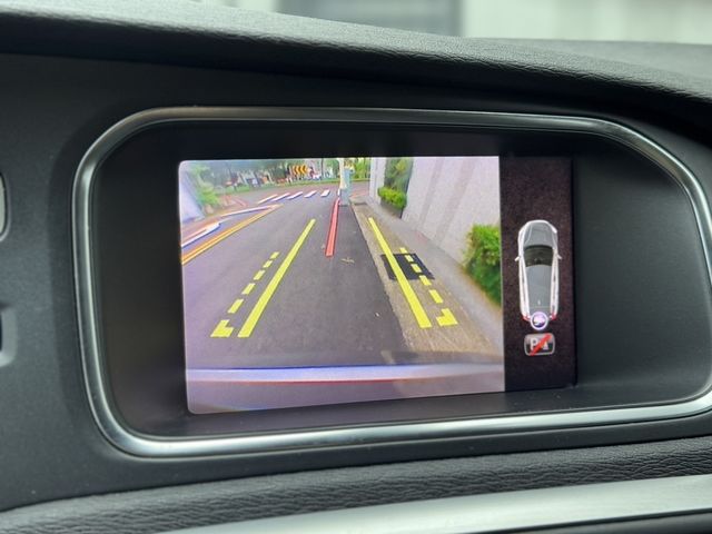 VOLVO富豪 V40  第10張相片