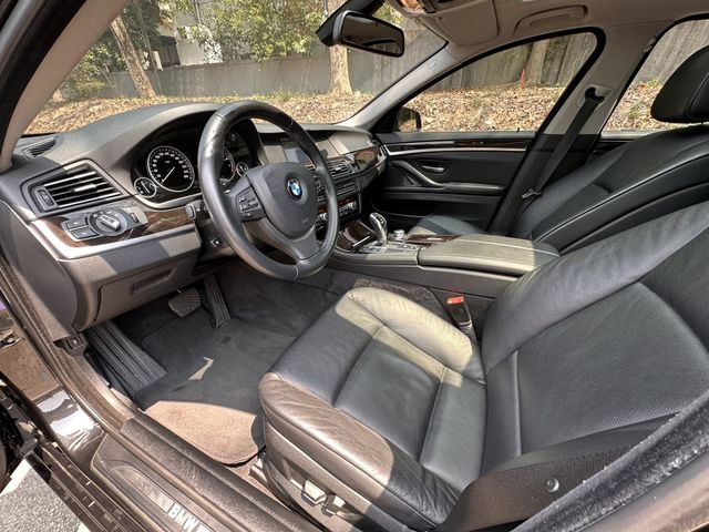 BMW寶馬 523I  第8張相片