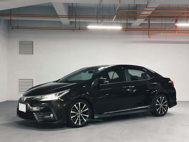 TOYOTA豐田 ALTIS  第1張相片
