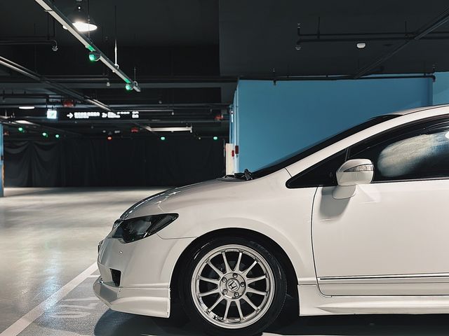 HONDA本田 CIVIC  第3張相片