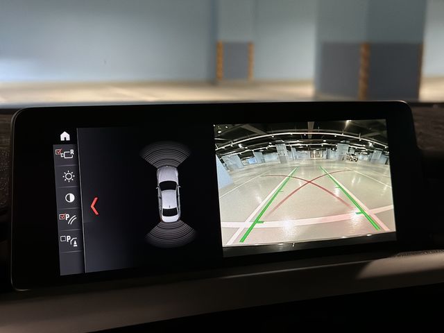 BMW寶馬 320I  第6張相片