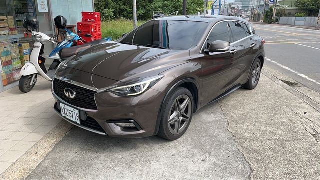 INFINITI無限 Q30  第1張相片