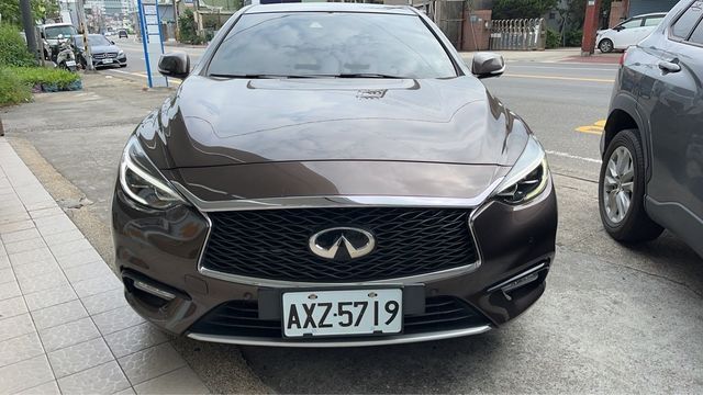 INFINITI無限 Q30  第6張相片