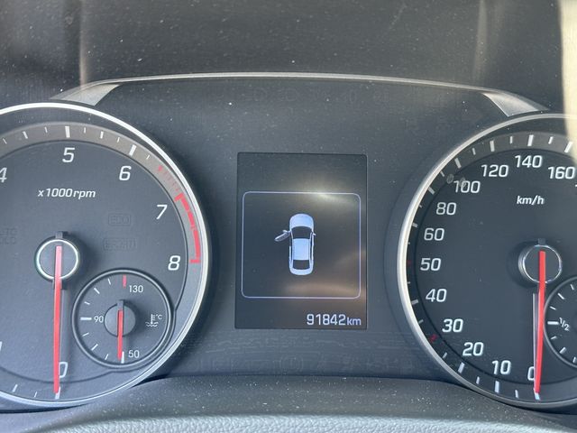 HYUNDAI現代 ELANTRA  第4張相片