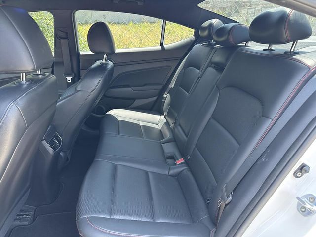 HYUNDAI現代 ELANTRA  第5張相片