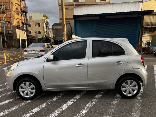 NISSAN日產 MARCH  第5張相片