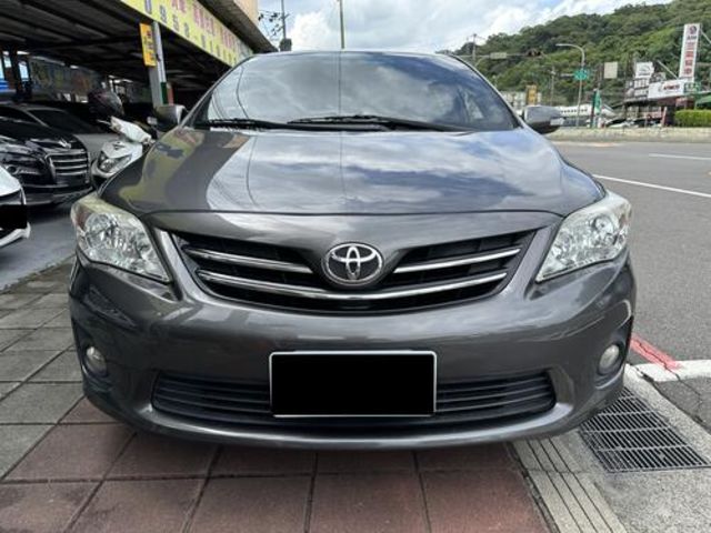 TOYOTA豐田 ALTIS  第3張相片