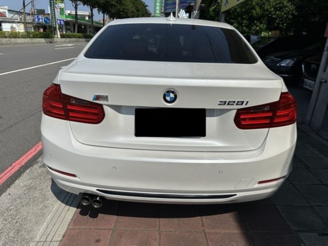 BMW寶馬 328I  第4張相片