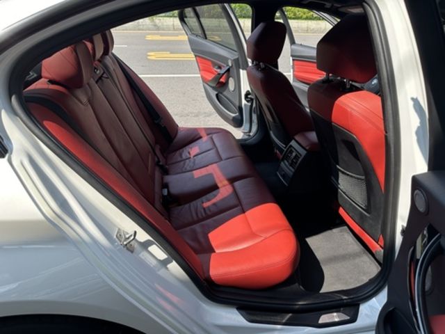 BMW寶馬 328I  第16張相片