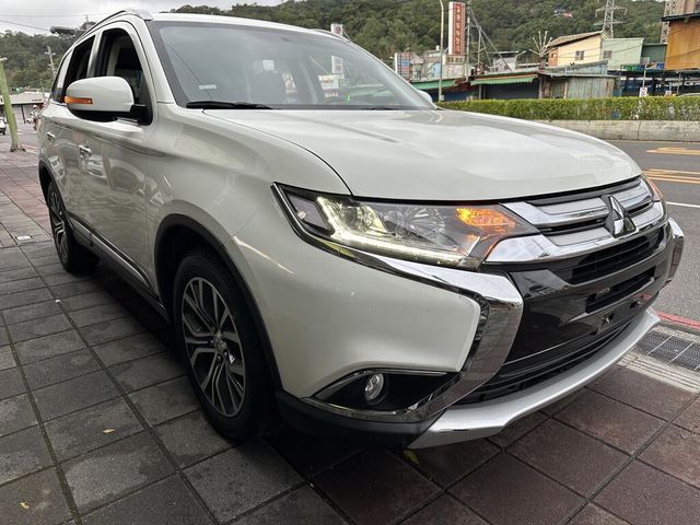 MITSUBISHI三菱 OUTLANDER  第20張相片