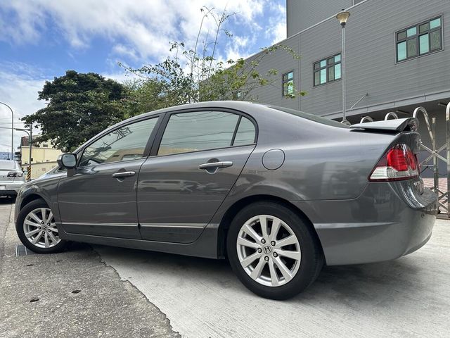HONDA本田 CIVIC  第2張相片