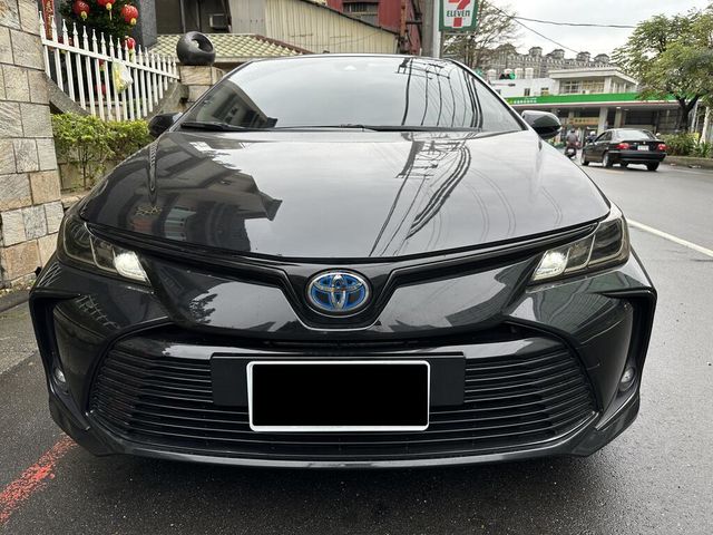 TOYOTA豐田 COROLLA ALTIS HYBRID  第3張相片