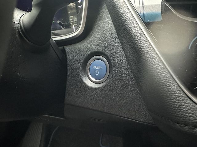 TOYOTA豐田 COROLLA ALTIS HYBRID  第9張相片